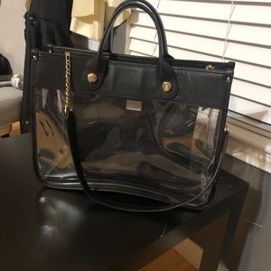 Clear tote